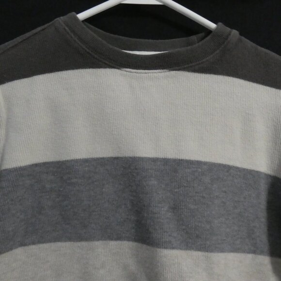 GAP KIDS | small (6-7) | Striped Crew Neck Sweater - Picture 4 of 16